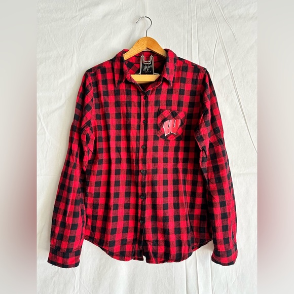 UW Badgers Flannel - Picture 2 of 12